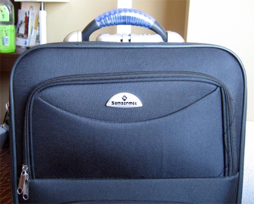 Samsonmte Suitcase